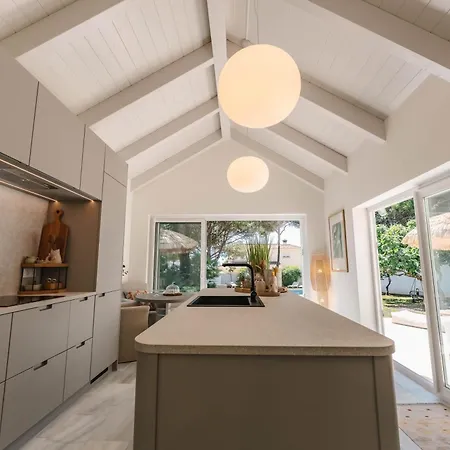 Villa Estelle - Beachside Marbella