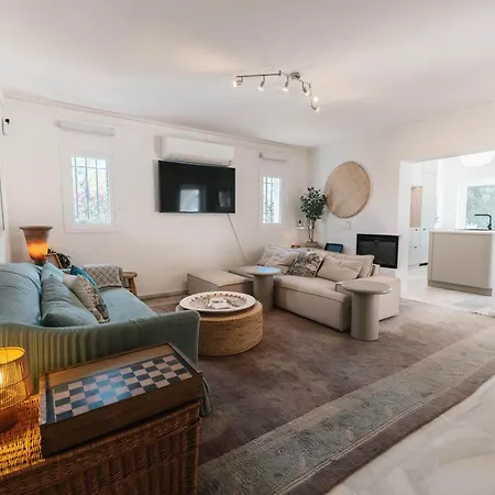 Estelle - Beachside Marbella