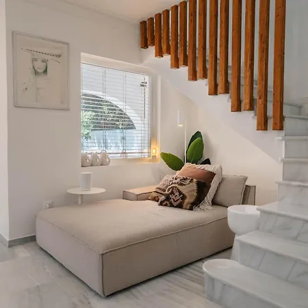 Estelle - Beachside Villa