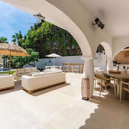 Estelle - Beachside Marbella