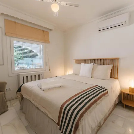 Estelle - Beachside Villa *
