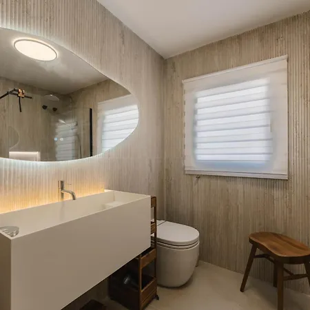 Estelle - Beachside Villa