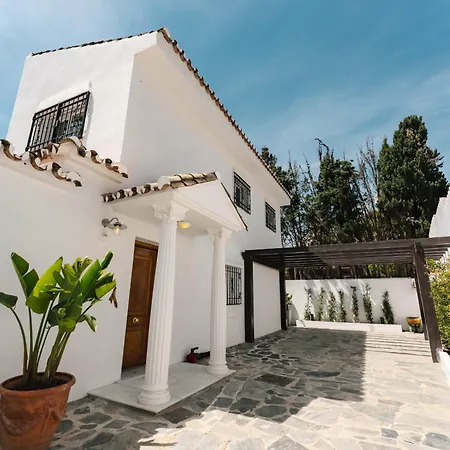 Estelle - Beachside Villa